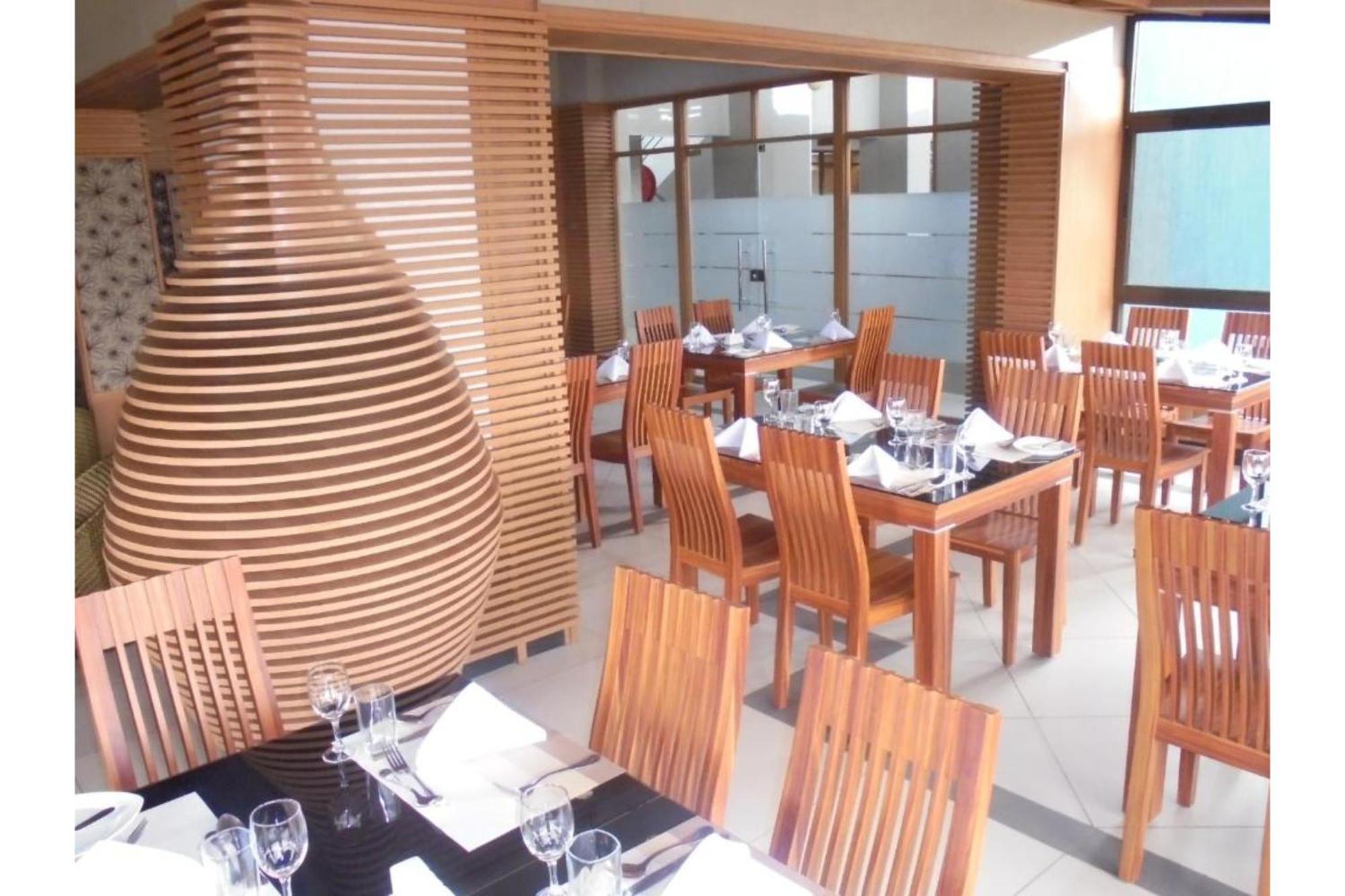 We Hotel & Suites Nairobi Ngoại thất bức ảnh