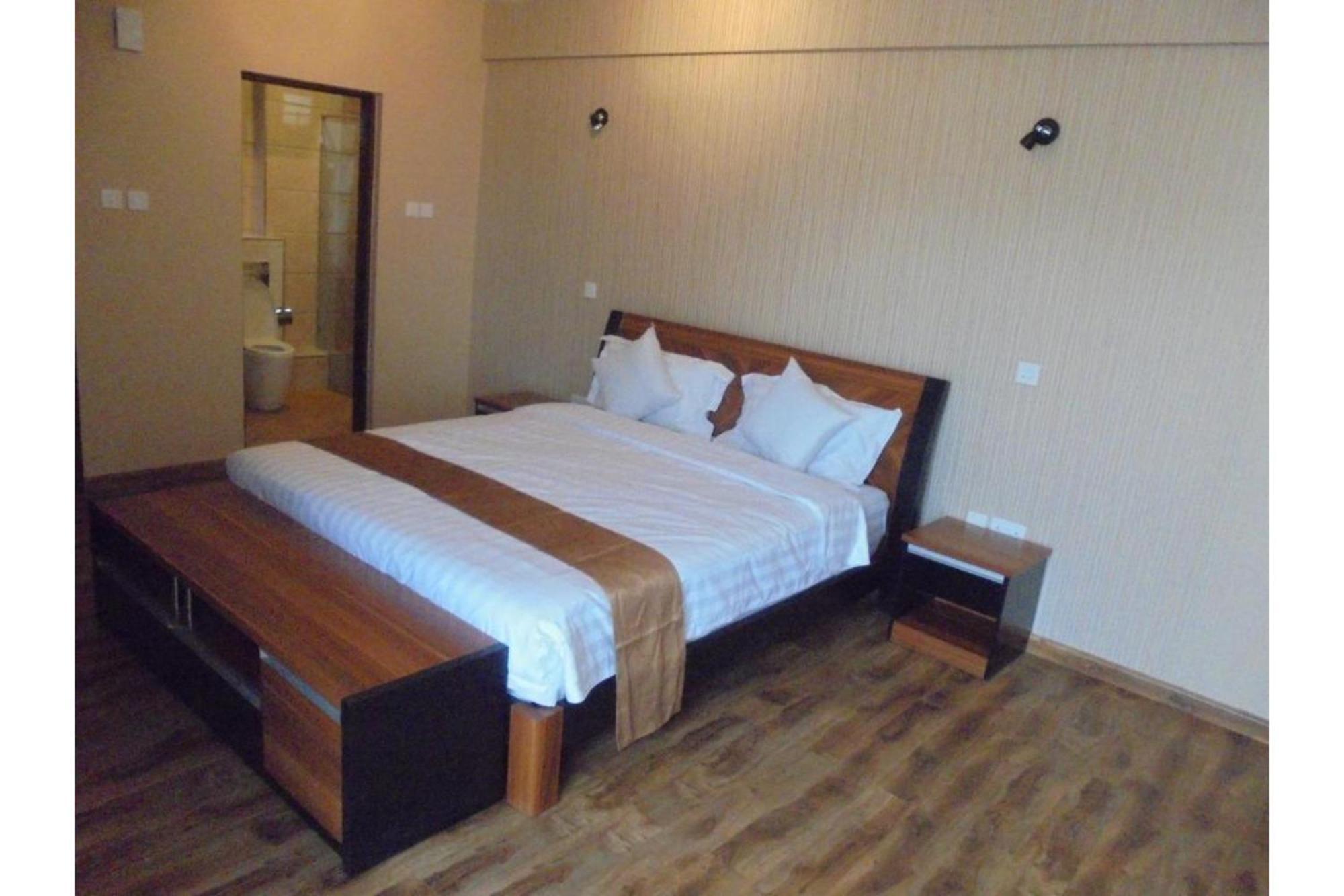 We Hotel & Suites Nairobi Ngoại thất bức ảnh