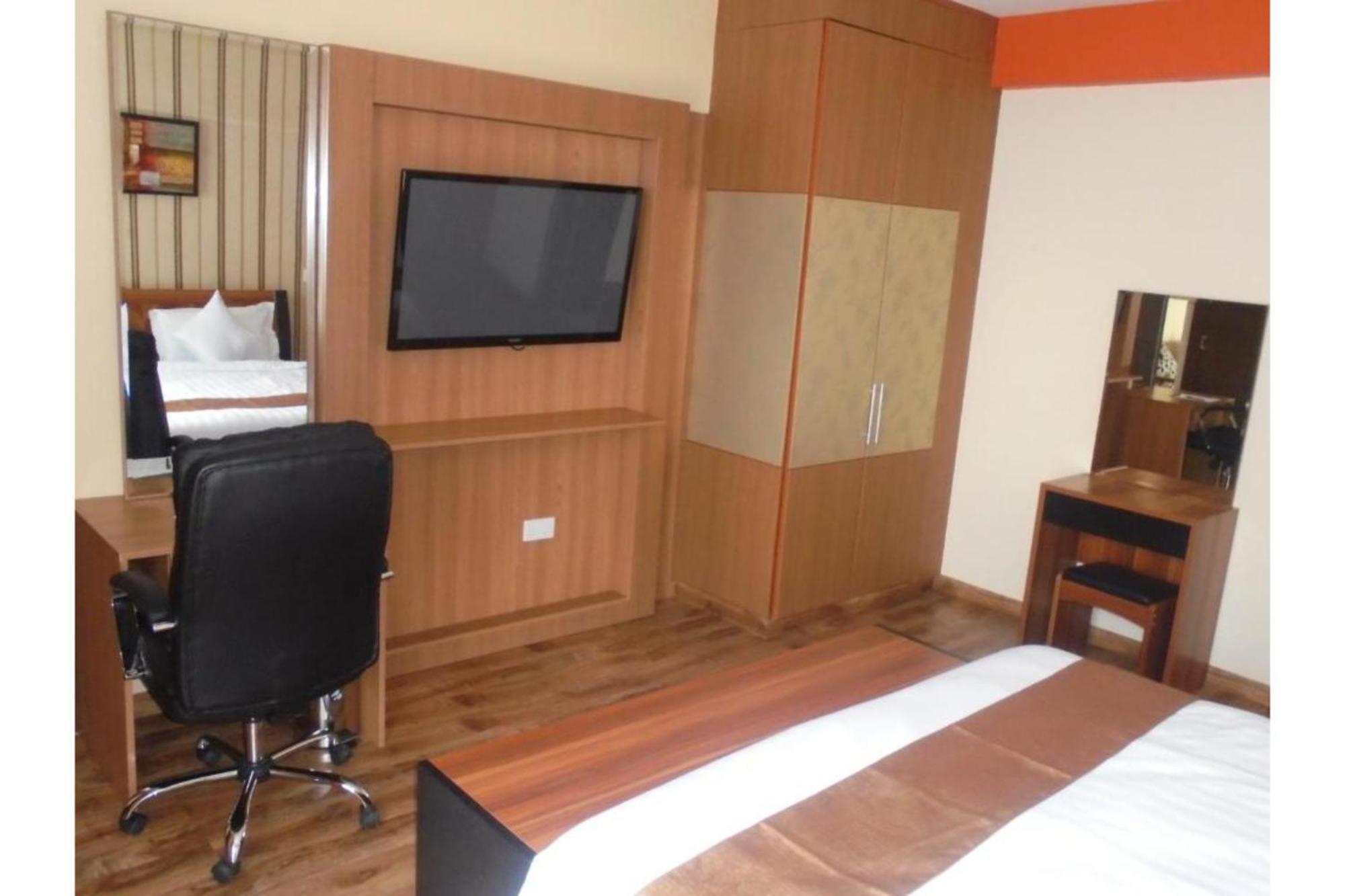 We Hotel & Suites Nairobi Ngoại thất bức ảnh