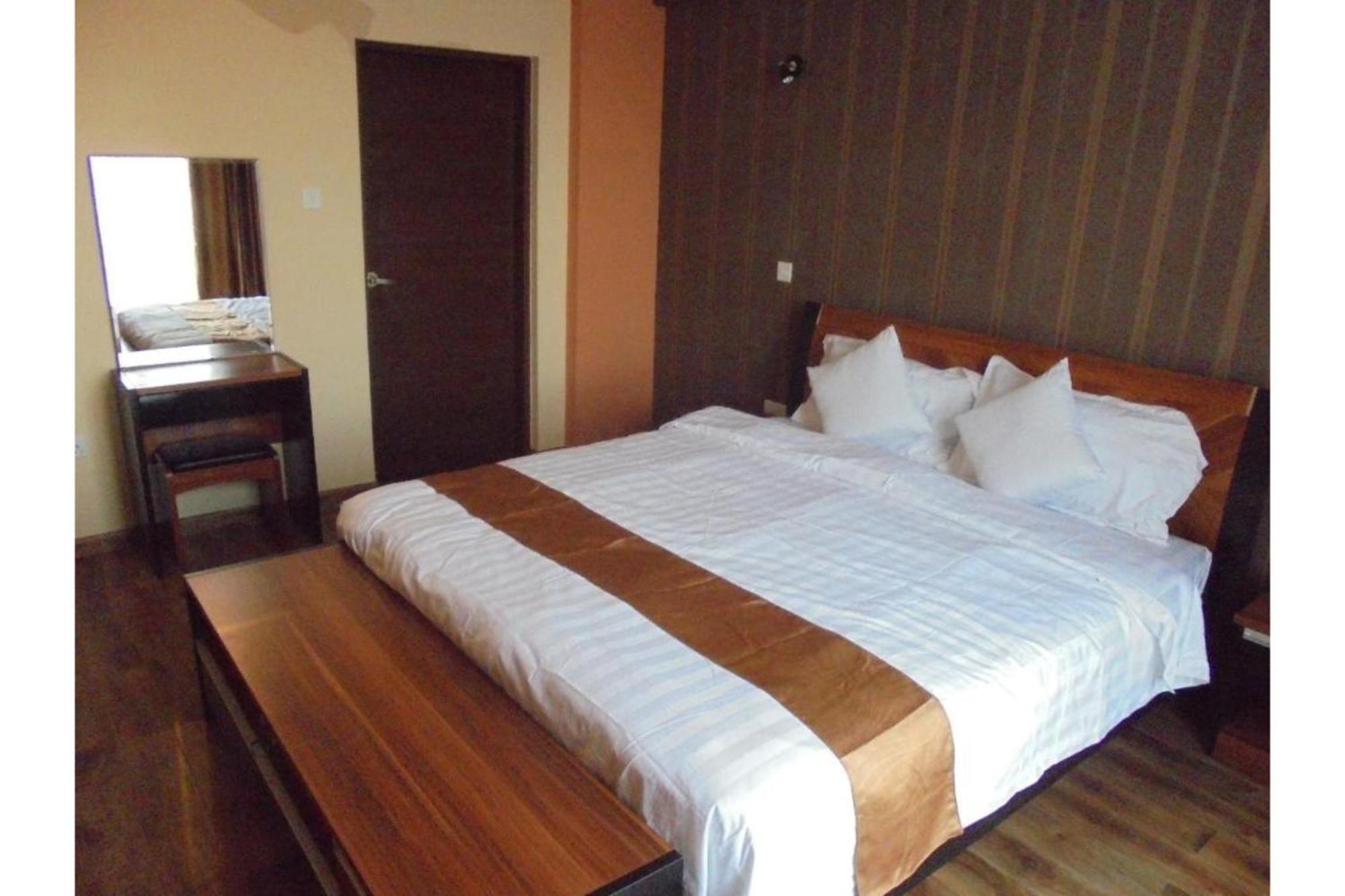 We Hotel & Suites Nairobi Ngoại thất bức ảnh